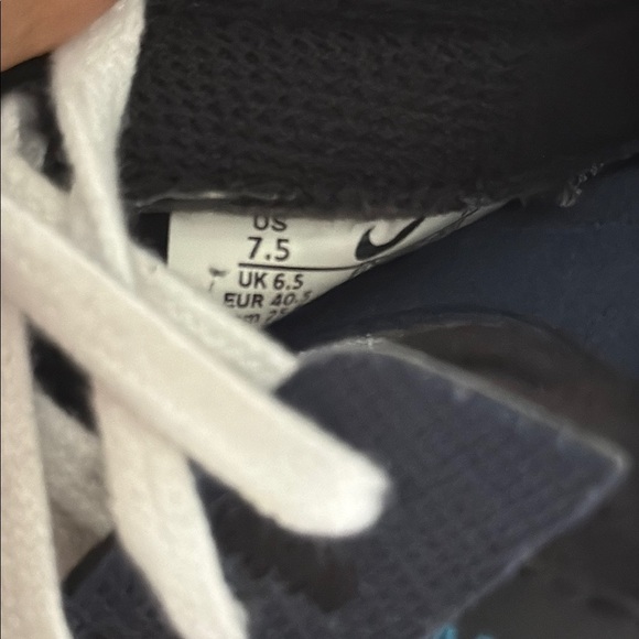 Nike Air Max Pre-Day Black &Midnight Blue Athletic Shoes - Picture 6 of 9